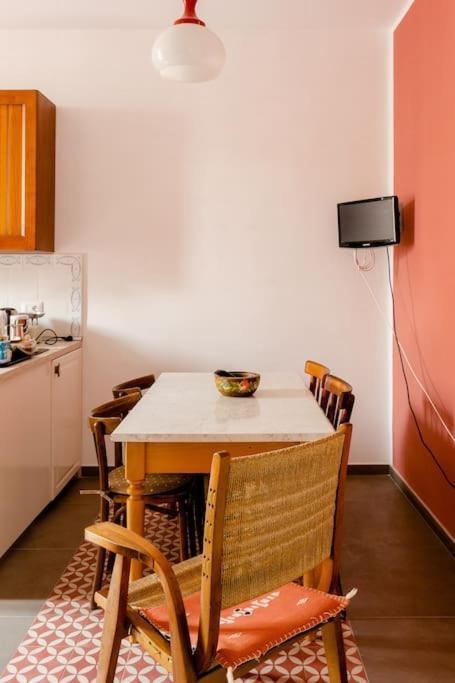 Casa Jole, Appartamento In Centro Bari Luaran gambar