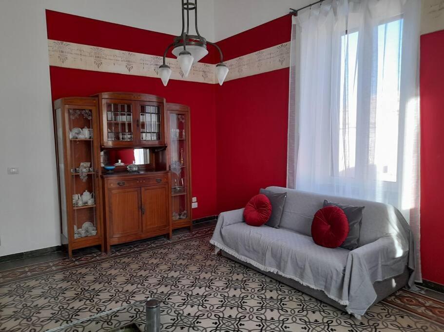 Casa Jole, Appartamento In Centro Bari Luaran gambar