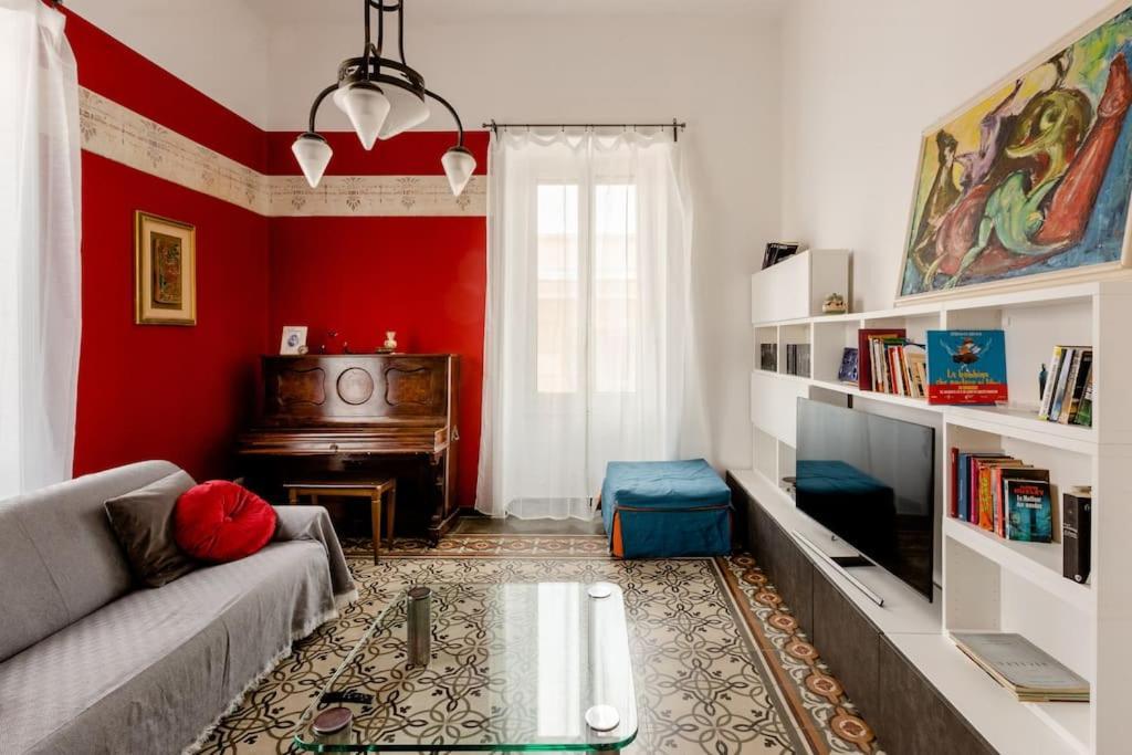 Casa Jole, Appartamento In Centro Bari Luaran gambar